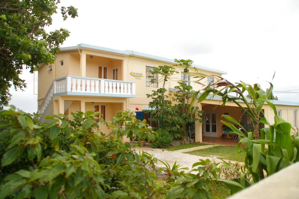 Reve Des Iles Guesthouse Gravier المظهر الخارجي الصورة