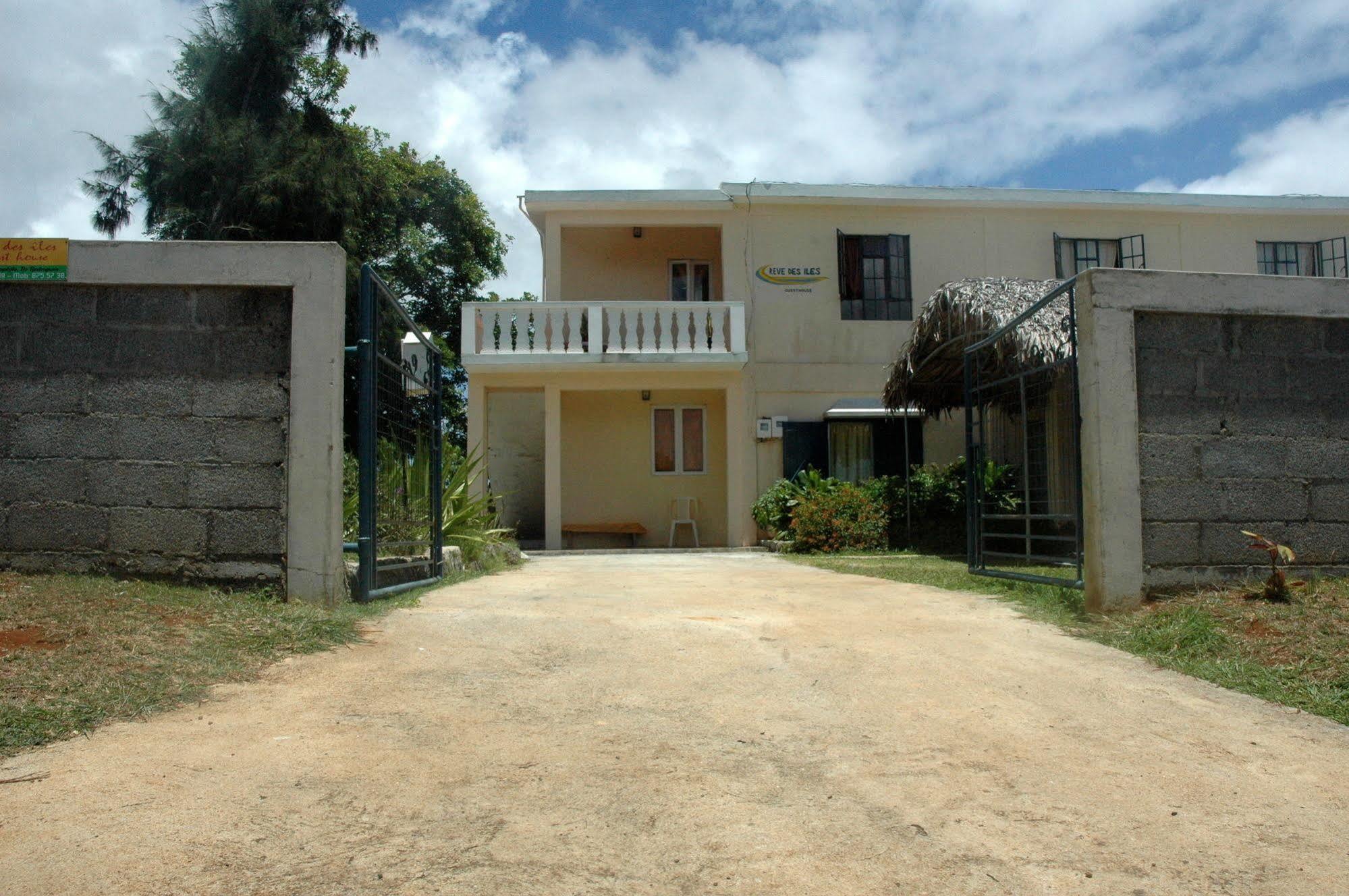 Reve Des Iles Guesthouse Gravier المظهر الخارجي الصورة